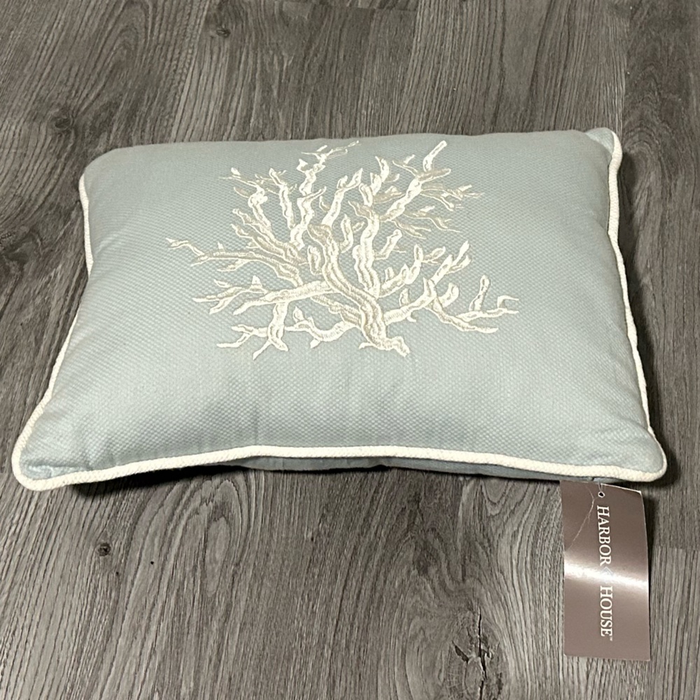 NWT Harbor House- Seafoam Embroidered Coral Decorative Throw Pillow $39.99msrp